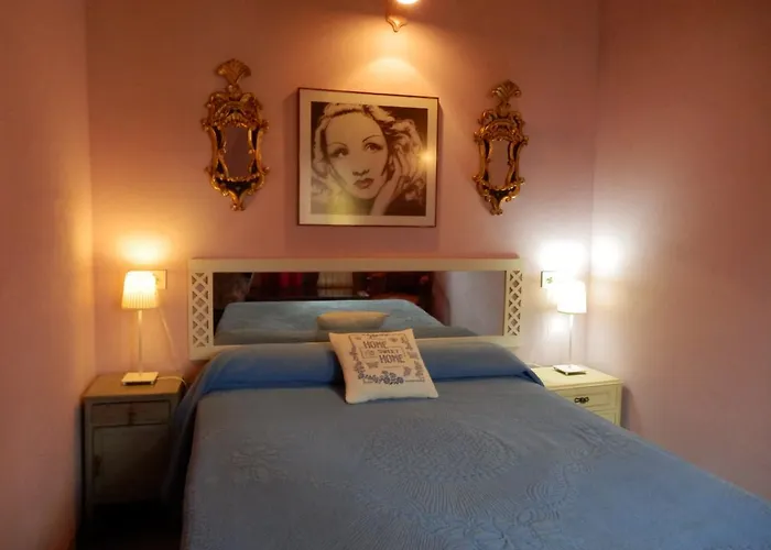 Guest house Casa Candana 3*